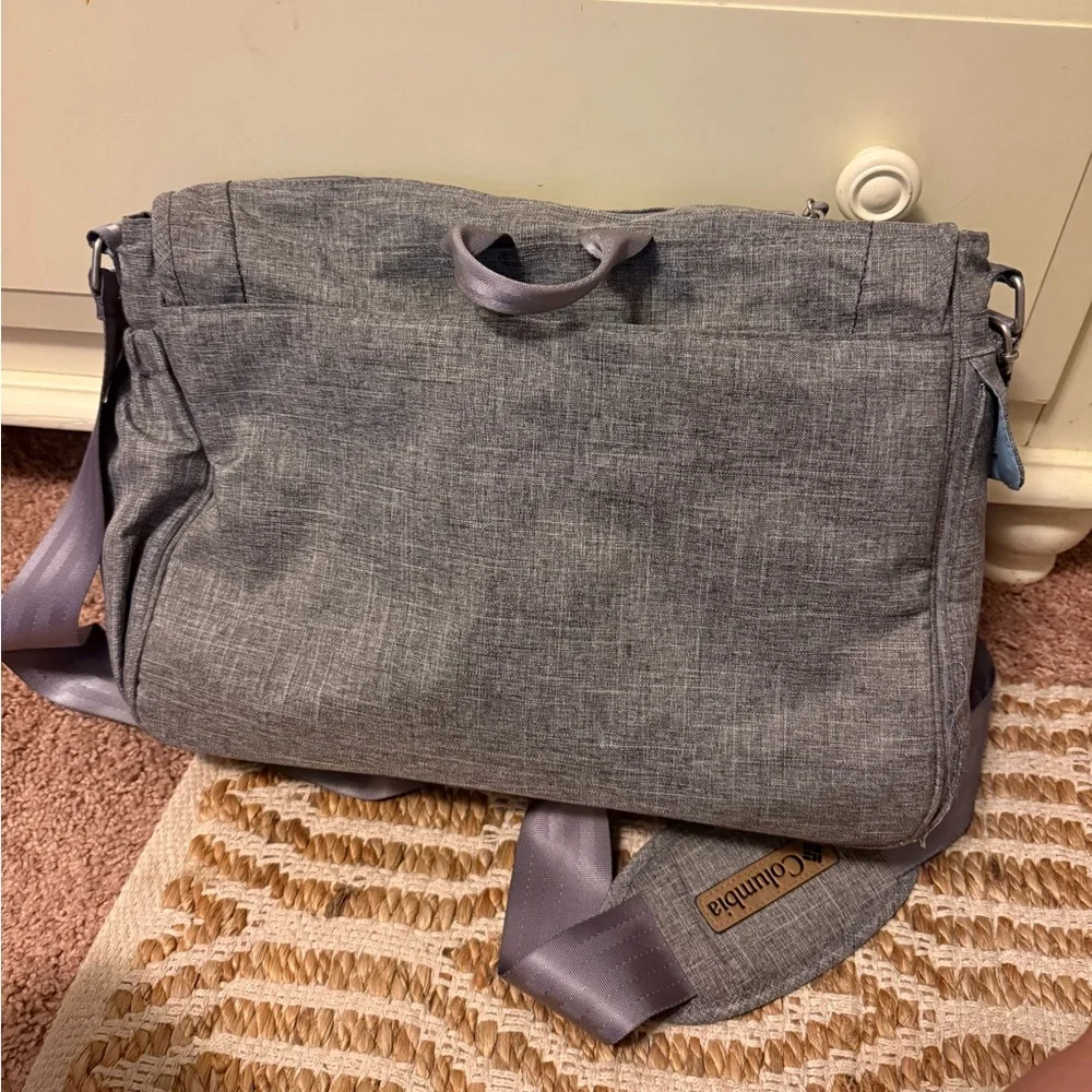Columbia Gray Baby Bag with Modern Design